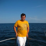  ,  Viktor, 48