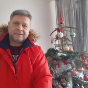  ,  NIK, 60