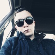  ,  Fake Face, 32
