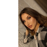  ,  Ylia, 22