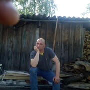  ,  Nik, 43