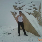  ,   Levon, 33 ,   