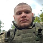  ,  Nik, 25