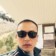  ,   Aybek, 38 ,  