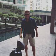  ,   Leon, 40 ,   ,   