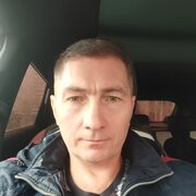  ,  Nik, 48