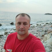  ,   Ghena, 40 ,  