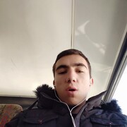  ,  Maksim, 31
