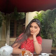  ,  Leila, 30