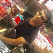  ,  revaz, 32