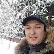  ,   Alex, 32 ,   