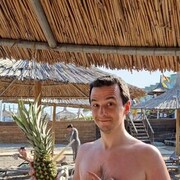  ,   Dima, 37 ,     