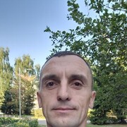  ,  Andrej, 42