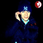  ,   Denis, 32 ,   ,   , c 