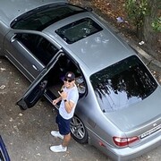 ,   Den, 37 ,  