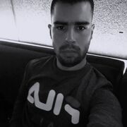  ,  Roman, 32