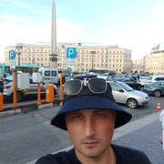  ,  Alex, 38