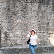  Budva,   Tina, 28 ,   ,   , c 