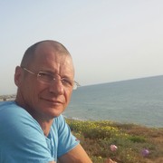  ,   Artur, 54 ,   ,   , c 