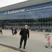  ,   Den, 33 ,   ,   