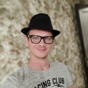  ,   Denis, 32 ,   ,   , c 
