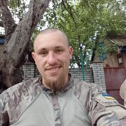  ,  Vlad, 32