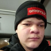  ,  Andrei, 25