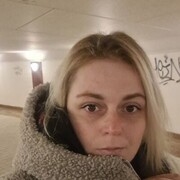  ,  Yuliia, 32