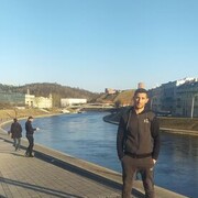  ,  Abu, 32
