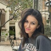  ,   Alana, 35 ,   c 