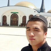  ,  Abrorbek, 21