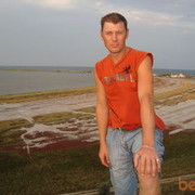  ,   Leon, 39 ,   