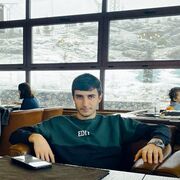  ,  Arman, 27