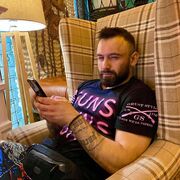  Abbots Langley,   Aleksandr, 43 ,   ,   , c 
