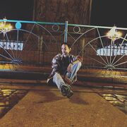  -,   Alexander, 32 ,   ,   , c 