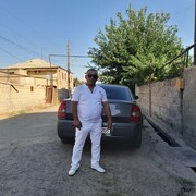  ,   Karen, 44 ,   ,   