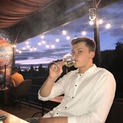 ,  Roman, 25