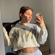  , 