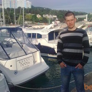  ,   Alex, 37 ,   