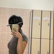  , 