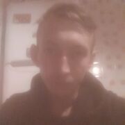  ,  Wiktor, 33