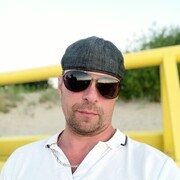  ,  Alex, 43