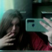   ,  Mila, 21
