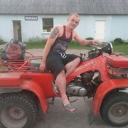  ,  Maksim, 35
