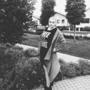  ,   Inna, 28 ,   