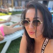 ,  Vika, 30