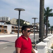  ,  Renat, 33