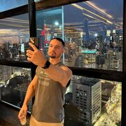  ,   Vitaliy, 37 ,   c 