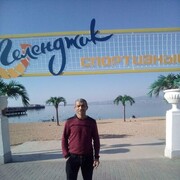  ,   Davit, 48 ,   ,   , 