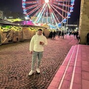 ,  Andrei, 33